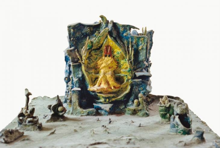 König und Königin in einer Person, 1972, bemalter Ton, Höhe: 21 cm